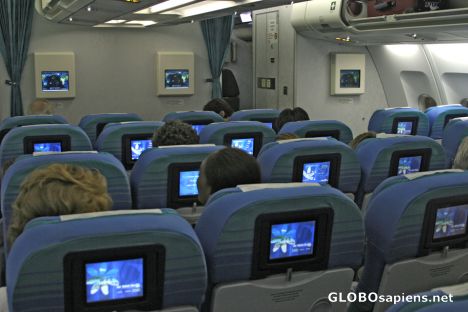 Postcard Air Tahiti Nui Airbus A 340-300 F-OSUN Moorea
