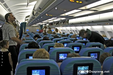 Postcard Air Tahiti Nui Airbus A 340-300 F-OSUN Moorea