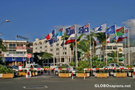 Postcard Papeete: South  Pacific Roundabout