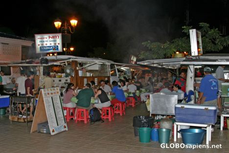 Postcard Papeete: Vaiete Square food vans