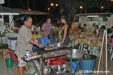 Postcard Papeete - Vaiete square - A Chinese Foodvan