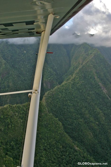 Postcard Tahiti: Flying over the Orofero Valley