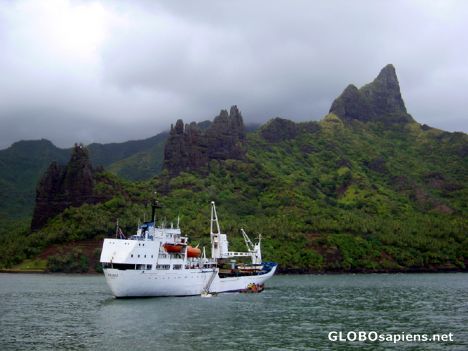 Postcard Les Marquises - Nuku Hiva Anaho - L'Aranui