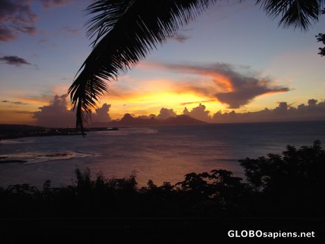 Postcard Sunset on Taharaa