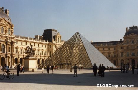 Postcard The Louvre