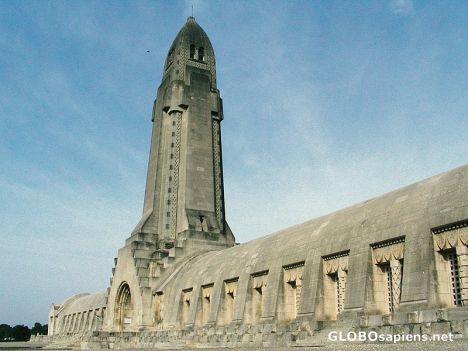 Postcard Douaumont Ossuary 02
