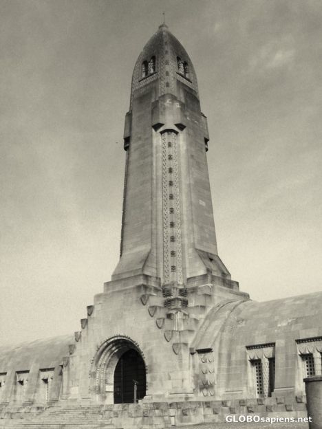 Postcard Douaumont Ossuary 03