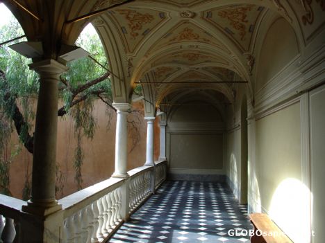 Postcard Interior court of the castle