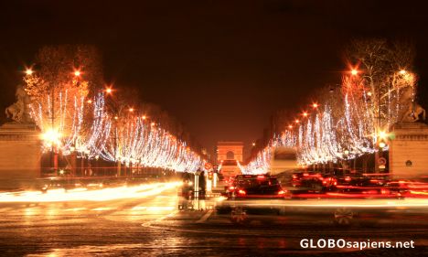 Postcard Champs-Élysées at night