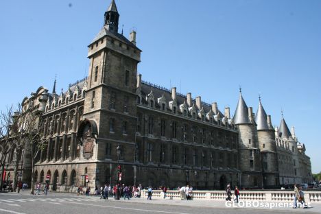 Postcard Conciergerie