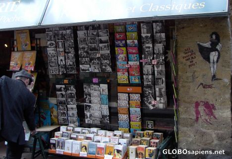 Postcard Paris stationery