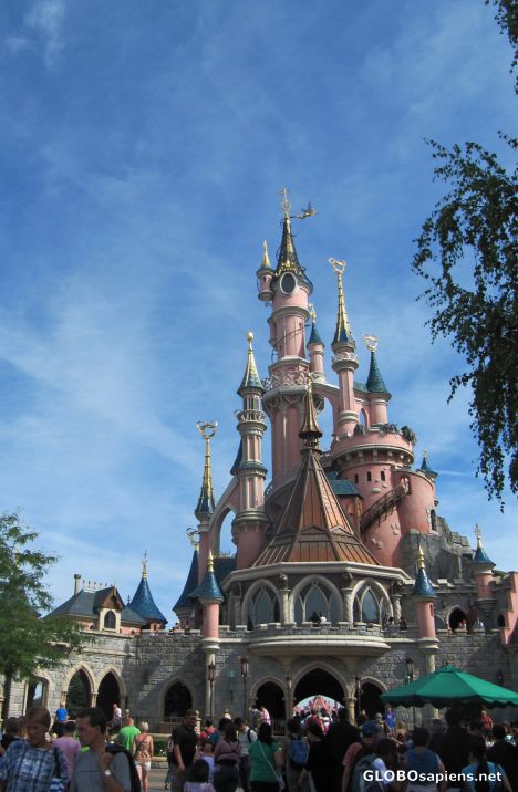 Postcard monument of disneyland park