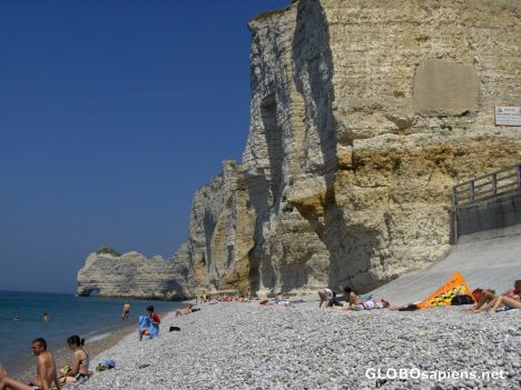 Postcard La plage d'Etretat