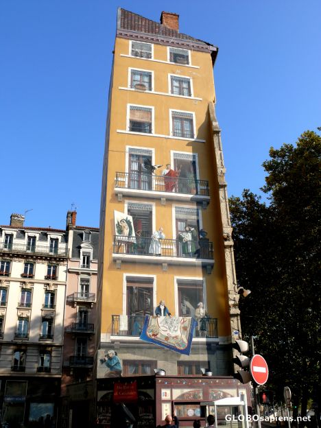 Postcard mur des Lyonnais; eastern side