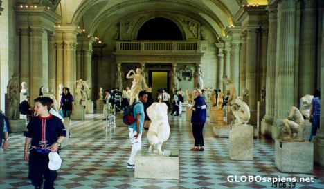 Postcard Walking around in the Louvre