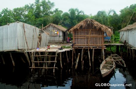 Ghana - Nzulezu, private mooring