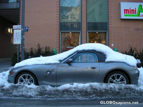 Postcard Icy Winter 4of10 BMW side
