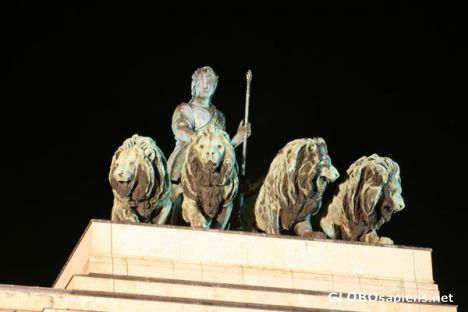 Postcard On top of the Siegestor