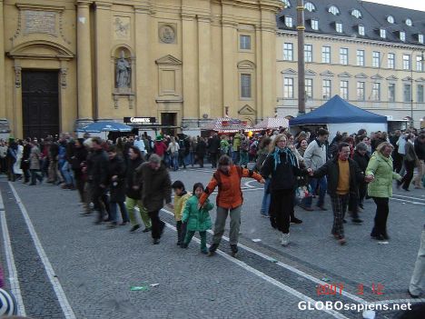 Postcard St Patrick's Celebration 6o8: Outside