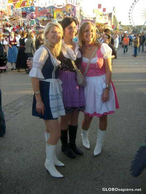 Postcard OktoberfestFair12: Hosts