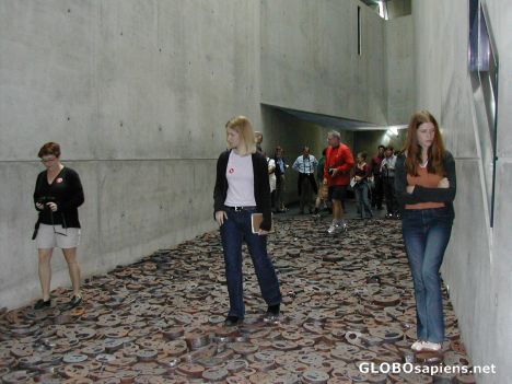 Postcard An unnerving walk at the Jewish Museum