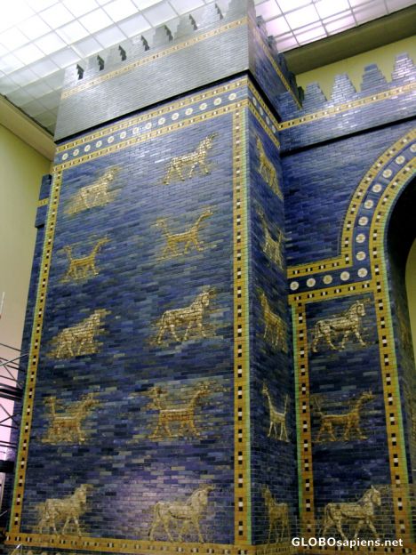Postcard Ishtar Gate left