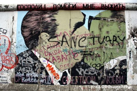 Postcard Berlin Wall