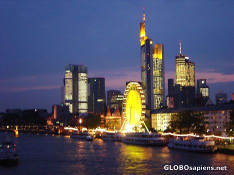 Postcard Skyline at night