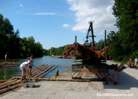 Postcard Thalkirchen: Dissasembly of Rafts