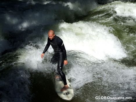 Postcard Eisbach surfer