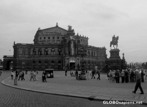 Postcard Semper opera (b/w)