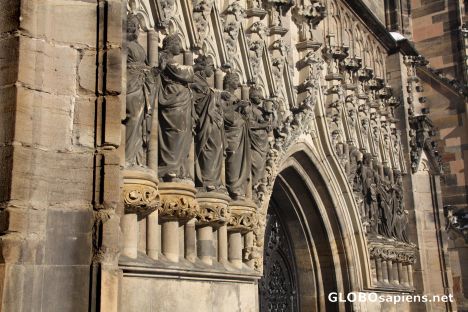 Postcard statues at St Marien Cathedral