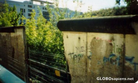 Postcard Berlin wall