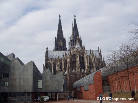 Postcard Dom and Ludwig Museum