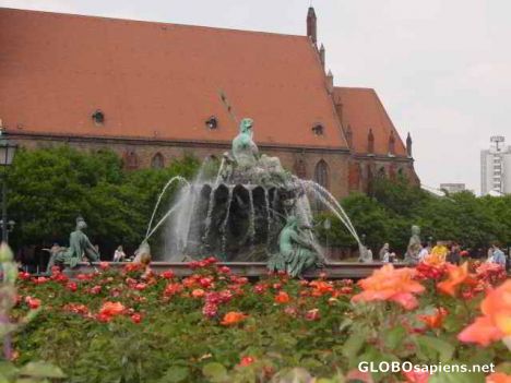 Postcard fountain