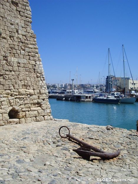 Postcard The forgotten anchor