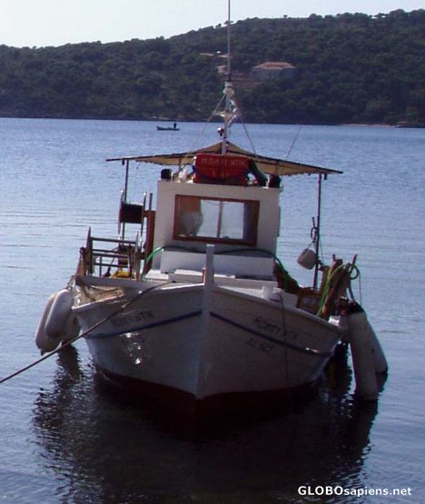 Postcard Lonesome boat