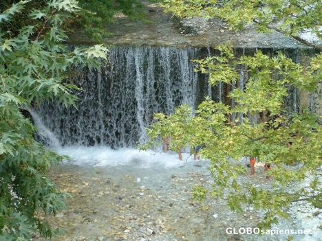 Postcard Waterfall-Massage of 100 hands!