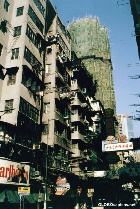 Postcard Honkong - lonesome lives ?