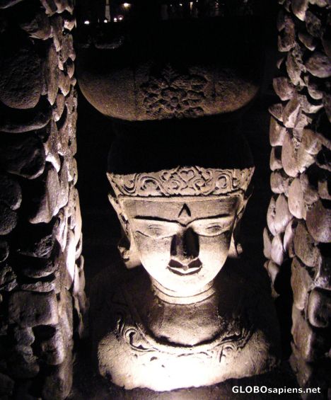 Postcard Entry Statue