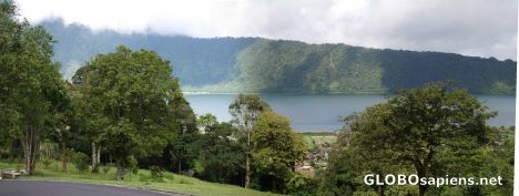 Postcard Lake Bratan