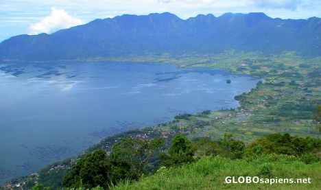 Postcard Lake Maninjau from the rim