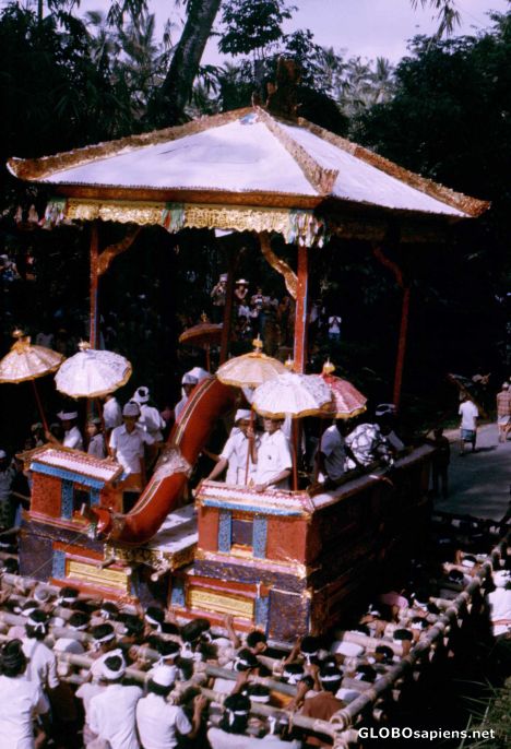 Postcard Procession to locate the cremation