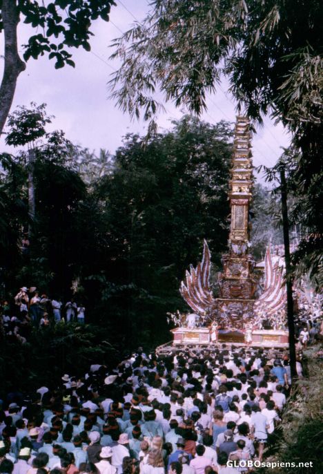 Postcard Procession to locate the cremation