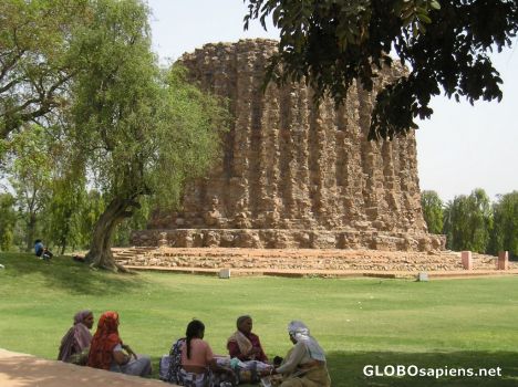 Postcard Alai Minar