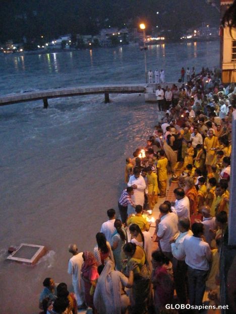 Postcard Aarti at night.