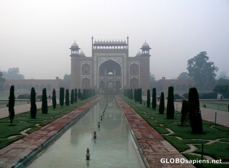 Postcard Taj entrance