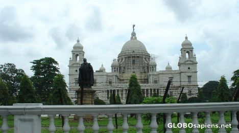 Postcard Victoria Monument Building