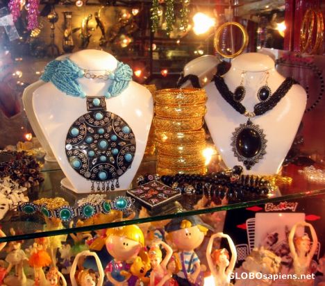 Postcard jewels