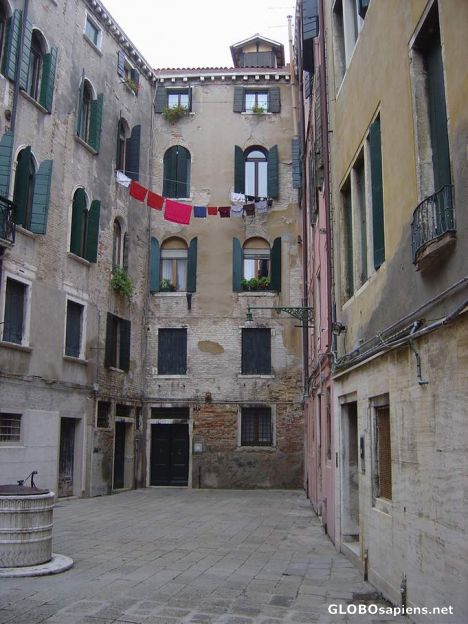 Postcard gregolina court